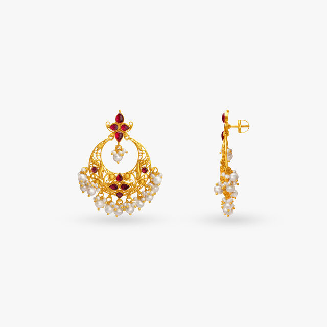 Tanishq 22 Karat Gold Earrings for Women 2