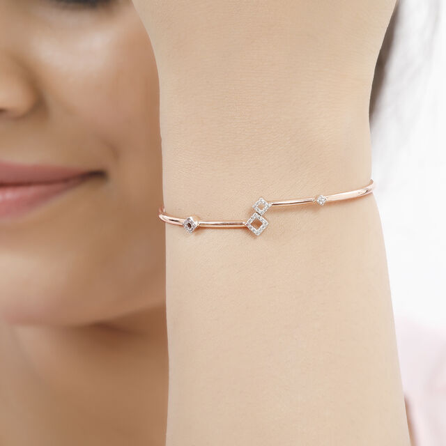 18KT Yellow Gold Diamond Bangle