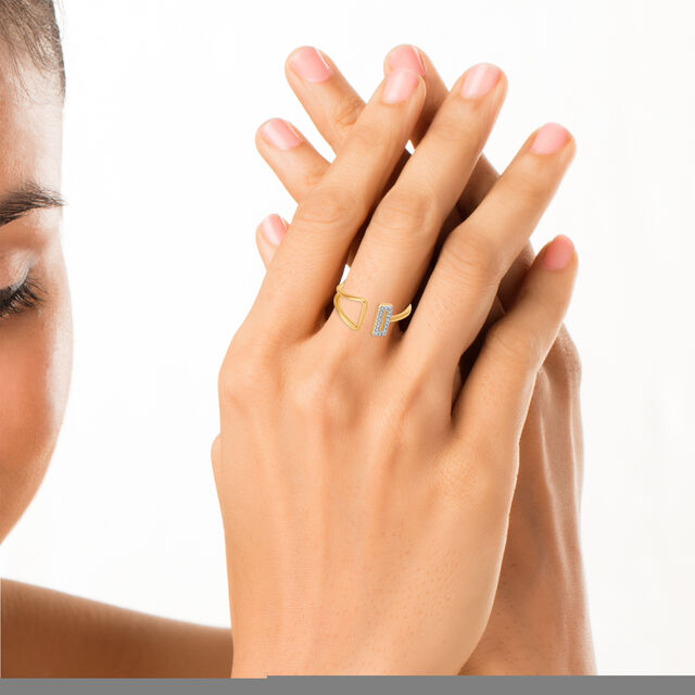14KT Yellow Gold Diamond Ring 4
