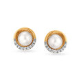 Moon-And-Stars Yellow Gold Stud Earrings 