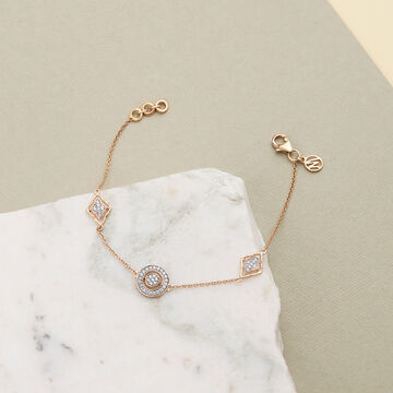 Elegant 18kt Flexible Diamond Bracelet for a Festive Outing