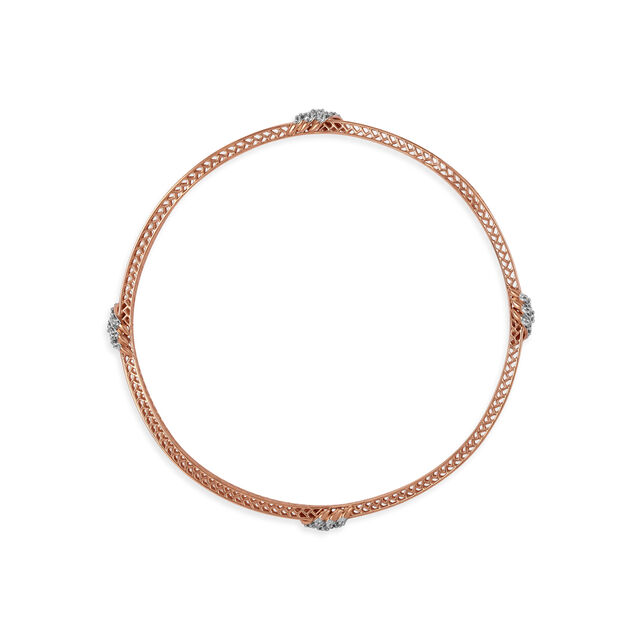 Sleek 18kt Gold Bangle for the Bold Mia Woman 2