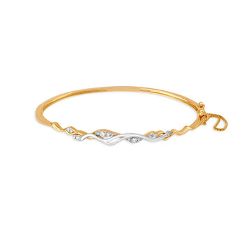 18kt Yellow Gold Bangle - By the Beach