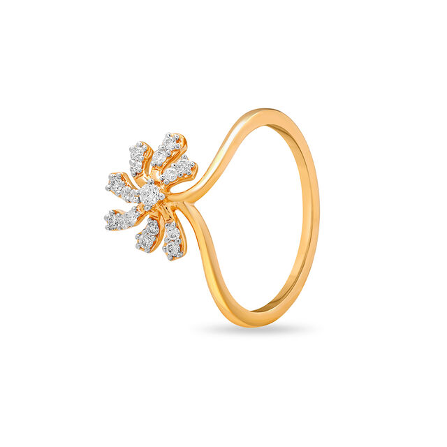 18 KT Yellow Gold Charming Floral Ring 