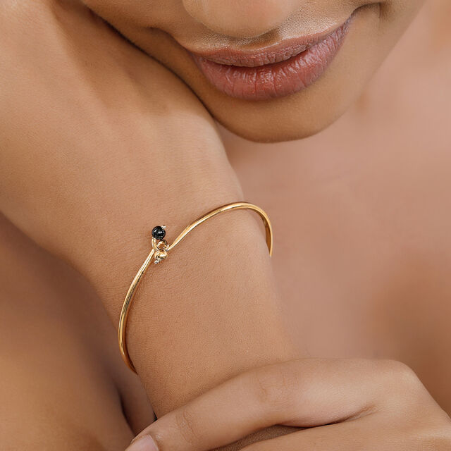 18KT Modest Bangle 4