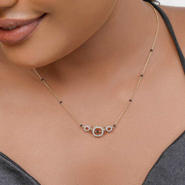 18 KT Beautiful Diamond Mangalsutra 3