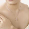 18 KTRose Gold Oval Lattice Diamond Pendant With Chain 3