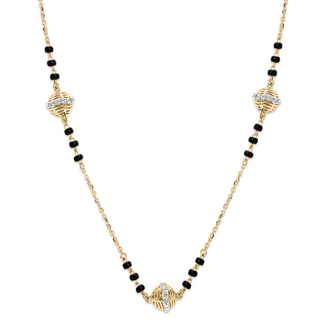 18 KT Yellow Gold and Diamond Mangalsutra 2