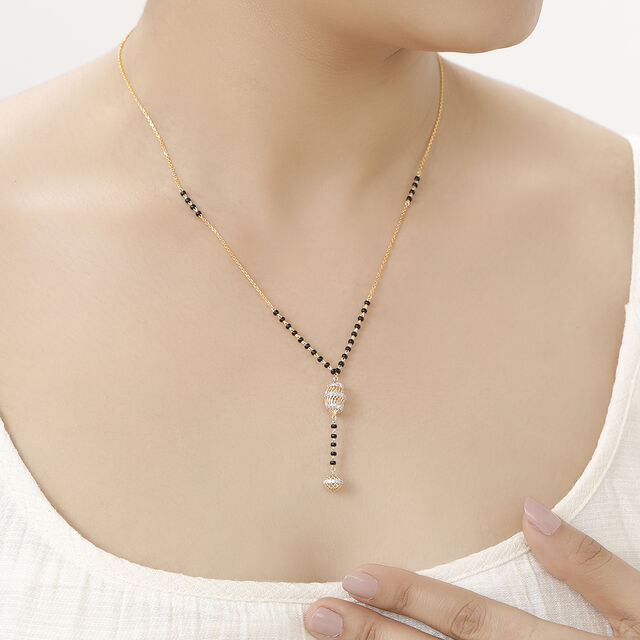 18 KT Yellow Gold Contemporary Dangling Mangalsutra 3