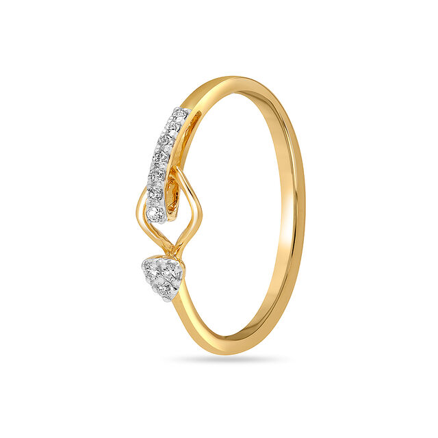 18KT Yellow Gold Captivating Charm Diamond Finger Ring