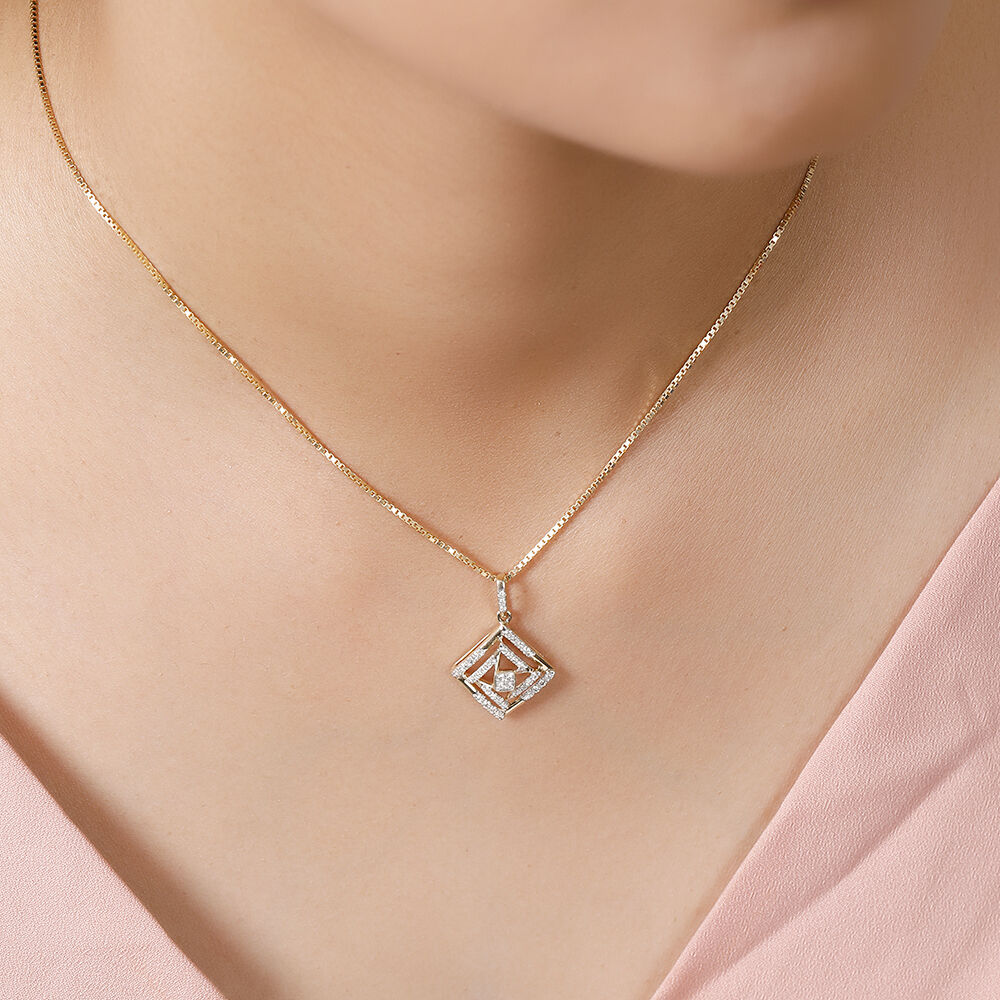 Flawless diamond pendant online