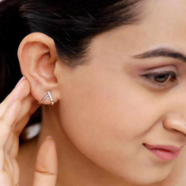 18KT Yellow Gold Radiant Ridge Diamond Stud Earrings 