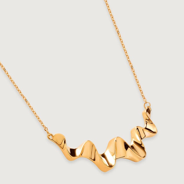 Serene Sway18KT Gold Pendant and Chain 5