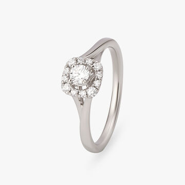 Chic Diamond Finger Ring
