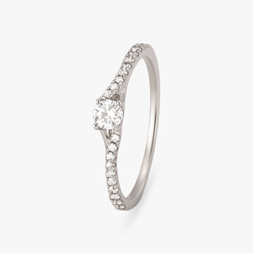 Graceful Diamond Finger Ring