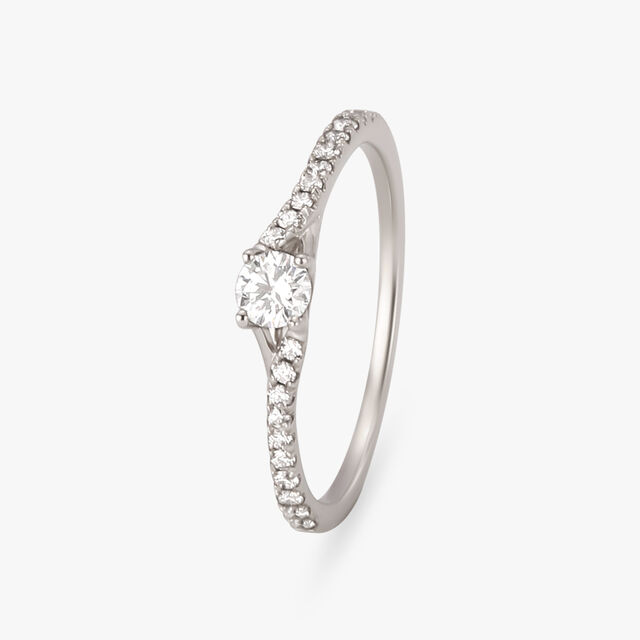 Graceful Diamond Finger Ring 