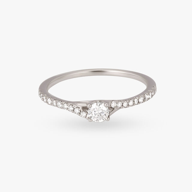 Graceful Diamond Finger Ring 2