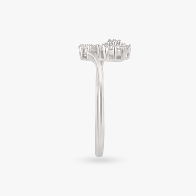 Intertwining Diamond Finger Ring