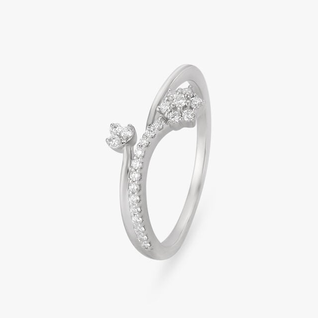 Elegant Platinum Engagement Ring