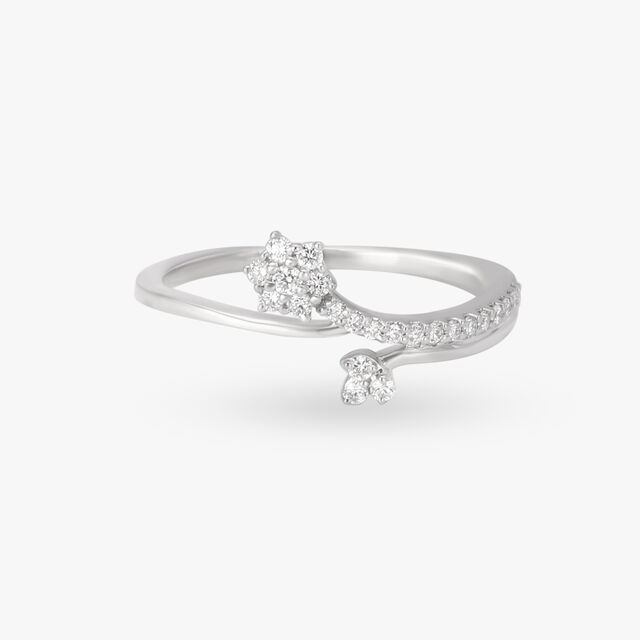 Elegant Platinum Engagement Ring