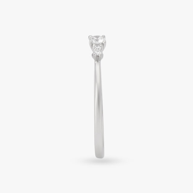 Shimmering Diamond Finger Ring 3