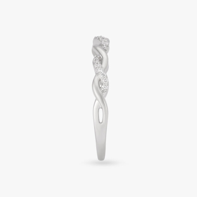 Tangled Diamond Finger Ring