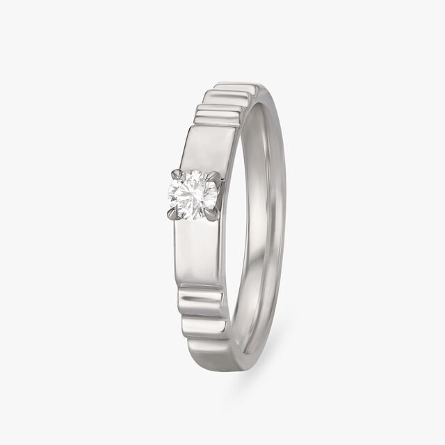 Radiant Diamond Finger Ring