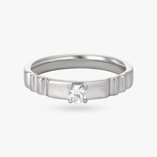 Radiant Diamond Finger Ring