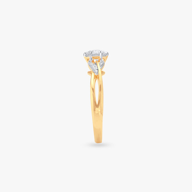 Timeless Glint Solitaire Ring