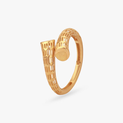 Sculpted Grid Gold Ring