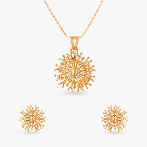Sunspell Charm Gold Pendant and Earrings Set