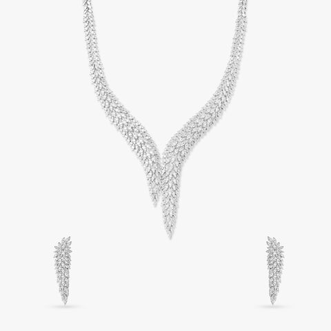 Dazzling Regal Diamond Necklace Set