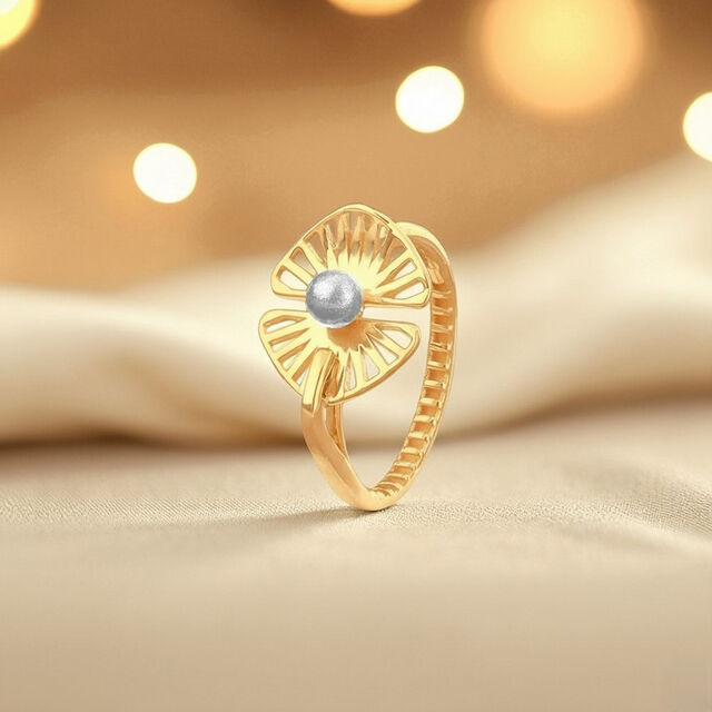 Breeze Bloom Gold Ring