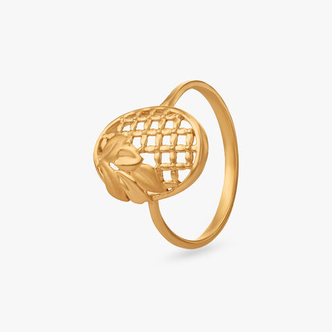 Soft Structure Gold Ring