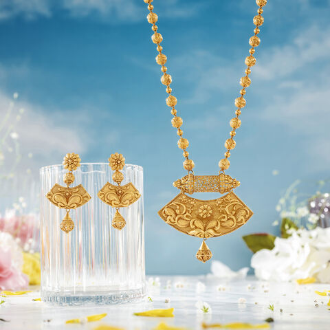 Floral carved Necklace Set