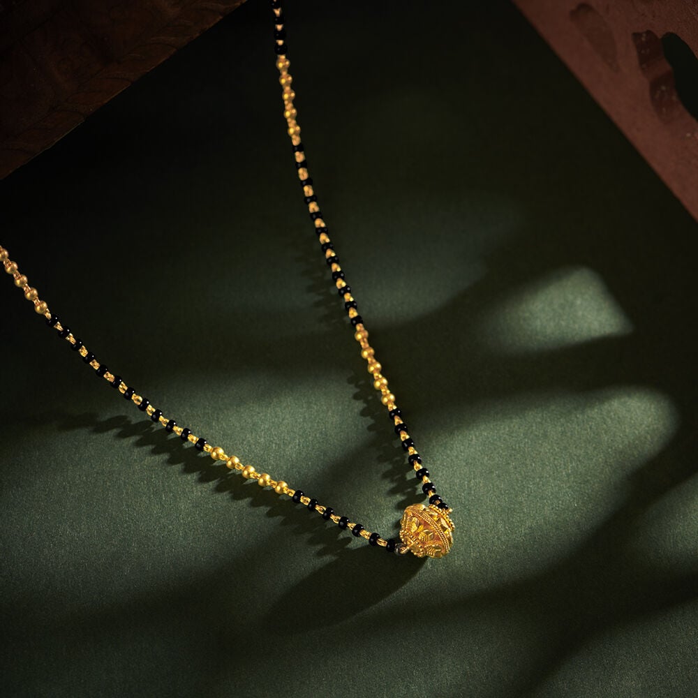 Mini mangalsutra designs png new arrivals