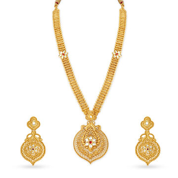 Memorable Gold and Glass Kundan Necklace Set