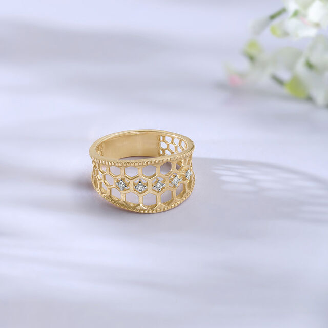 Honey Glow Diamond Ring 