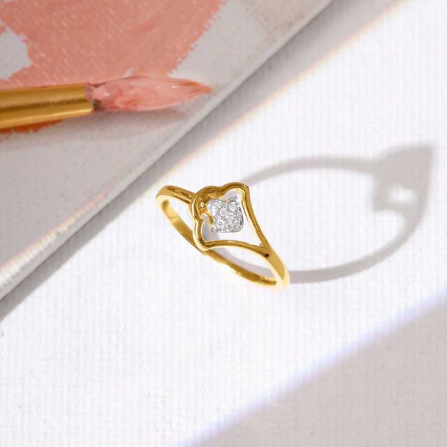 Curvy Shine Diamond Ring 