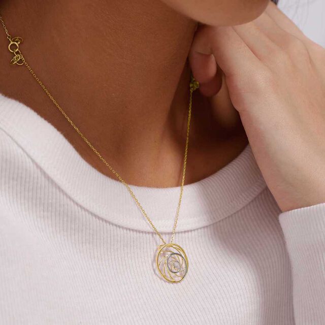 Swirly Chic Gold Pendant 2