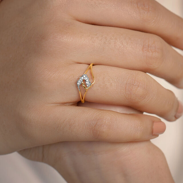 Glam Strut Diamond Ring 2