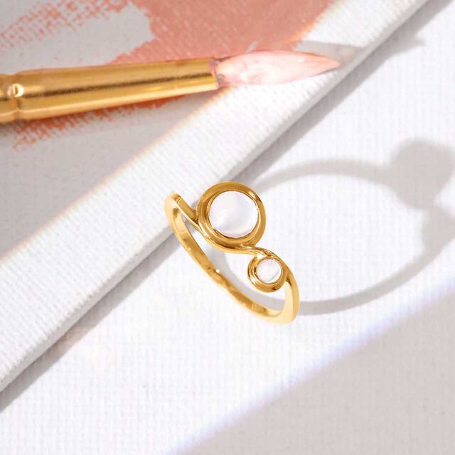 Dreamy Orbit Moon Stone Ring 