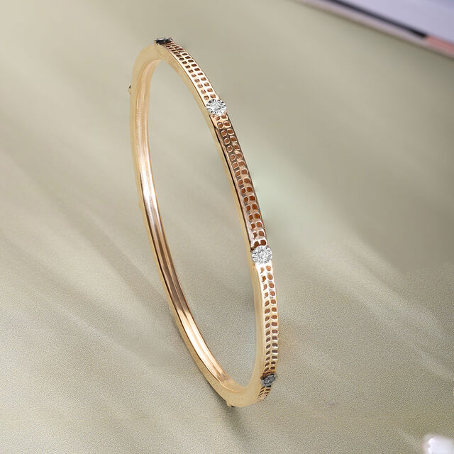 Modern Gleam Diamond Bangle 