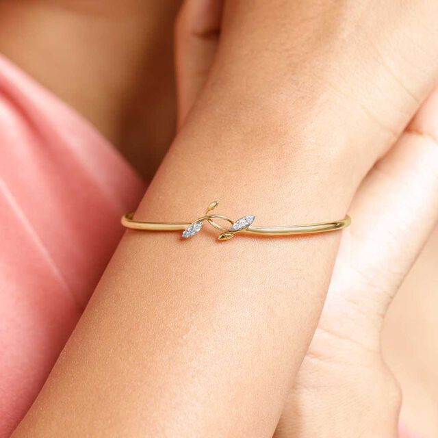 Dreamy Sprout Diamond Bangle 2