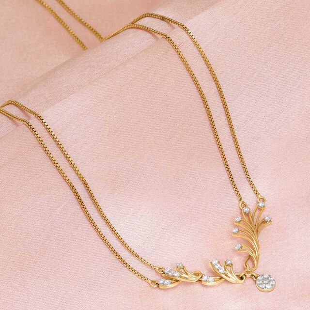 Dreamy Bloom Diamond Necklace 