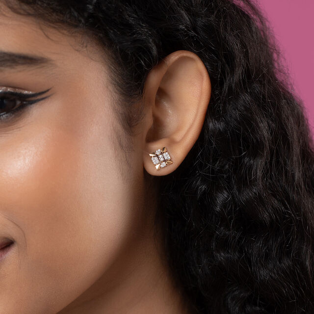 Sequin Grid Gold & Diamond Stud Earrings 2
