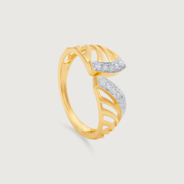 Radiant Flow Diamond Ring 4