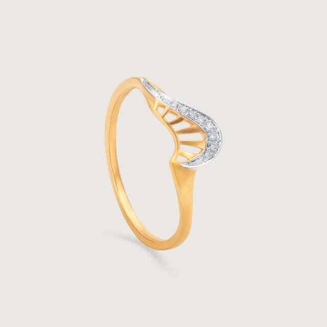 Gentle Arc Diamond Ring 3