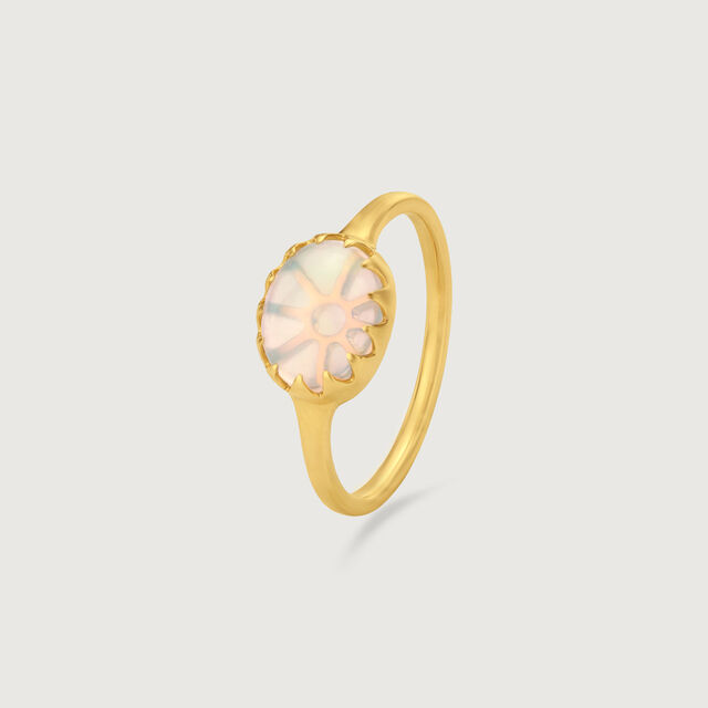 Radiant Solar Opal Gold Ring 4