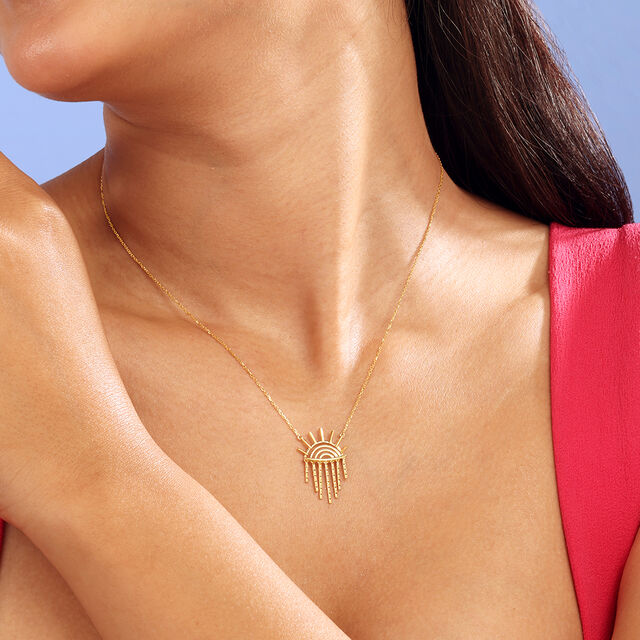 Radiant Horizon Gold Necklace 2